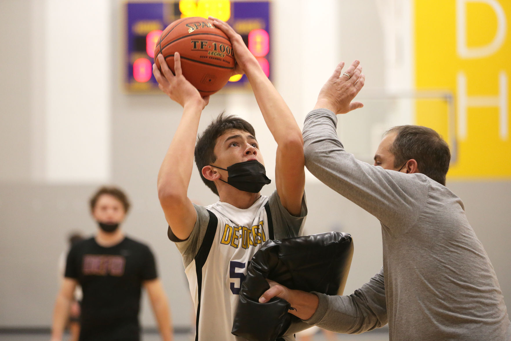 111721_deforestbasketball_03-11172021104042